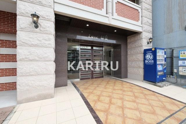 Luxe緑橋のエントランス