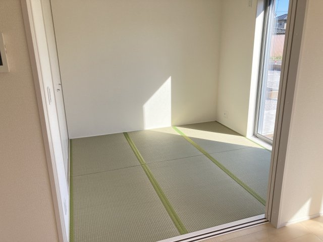 リーブルガーデンS富岡市下高瀬第１　9号棟の和室|4.5帖の和室です♪