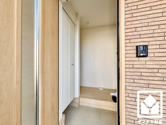 八幡市橋本尻江　第1　6号棟の外観