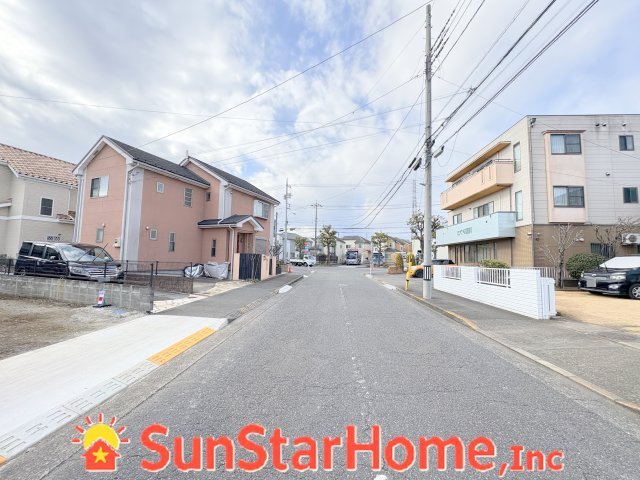 【サンスターホーム】青梅市新町7丁目　売地の前面道路含む現地写真