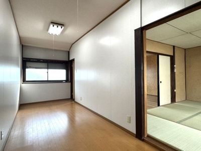 【洋室】 | 紫野西藤ノ森町貸家