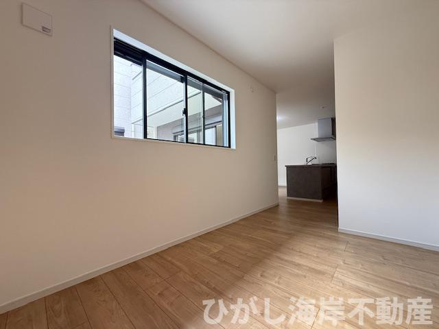 茅ヶ崎市高田1丁目　新築戸建　全４棟のダイニング|21.1帖　床暖房付LDK