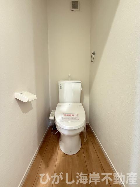 茅ヶ崎市高田1丁目　新築戸建　全４棟のトイレ|洗浄機能付きお手洗い