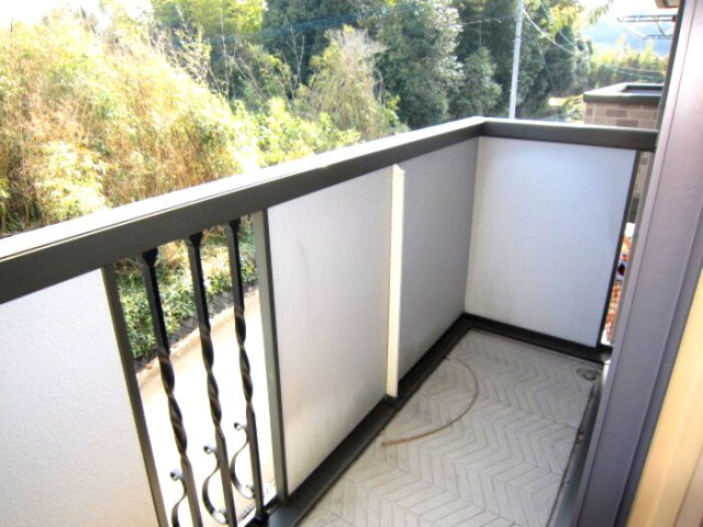 エーデルハイムのバルコニー|※同タイプの部屋写真です