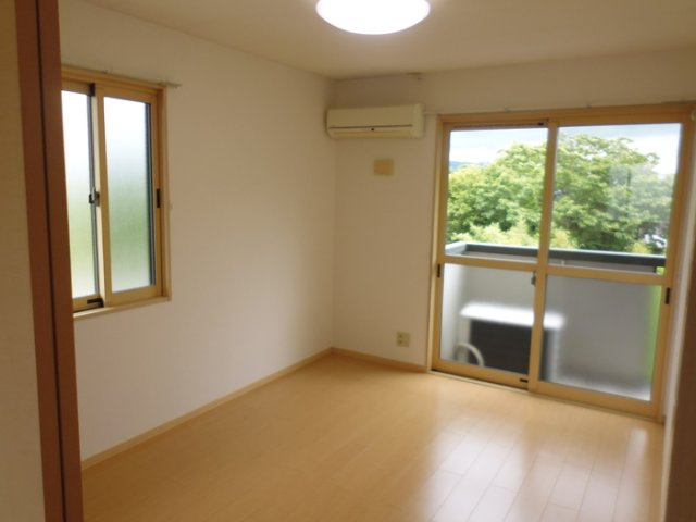 エーデルハイムの洋室|※同タイプの部屋写真です