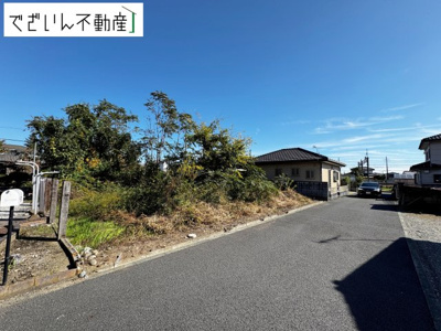 【前面道路含む現地写真】 | 桐生市相生町2丁目　売地 | 現地(2025年11月撮影)