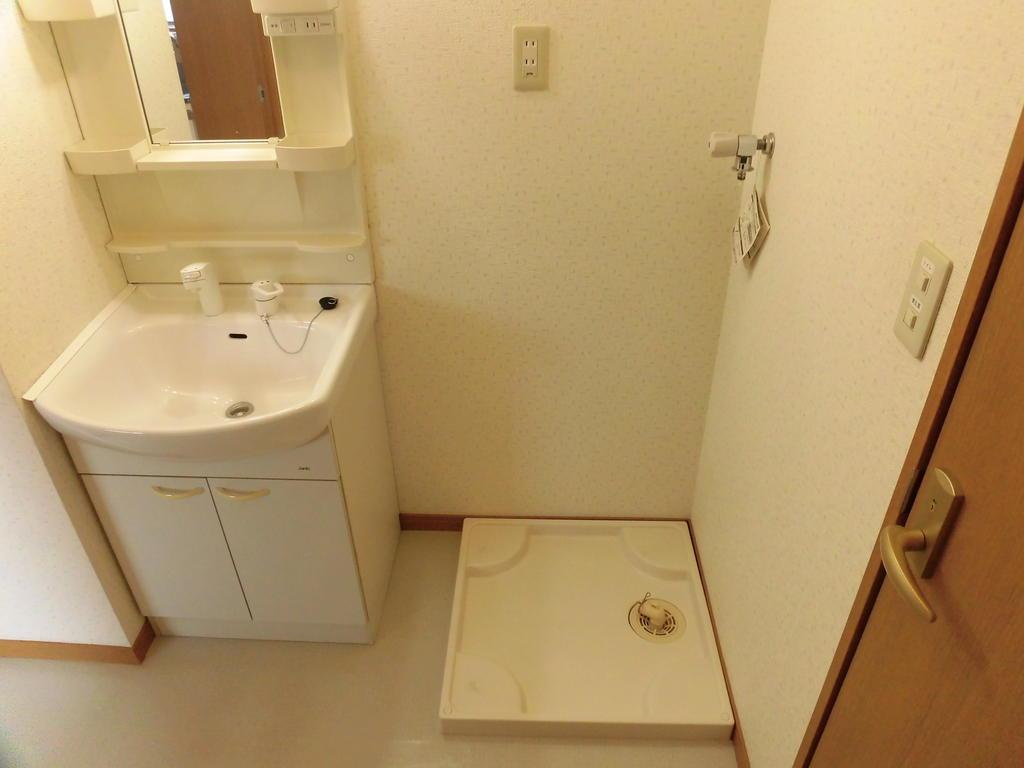 あらいコーポ（東）の設備|室内洗濯機置き場