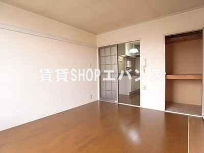 【寝室】 | バルセローラ