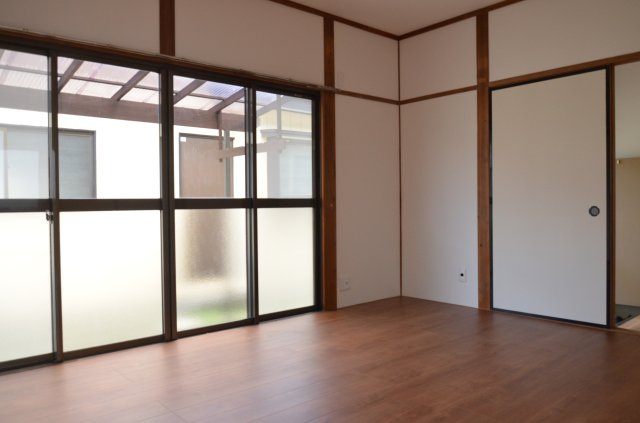 高光アパートの洋室