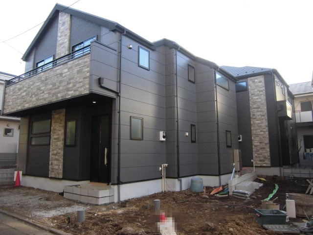 【外観】 | 練馬区富士見台3丁目新築戸建全３棟　残２棟 | 建築中です。1月９日撮影。