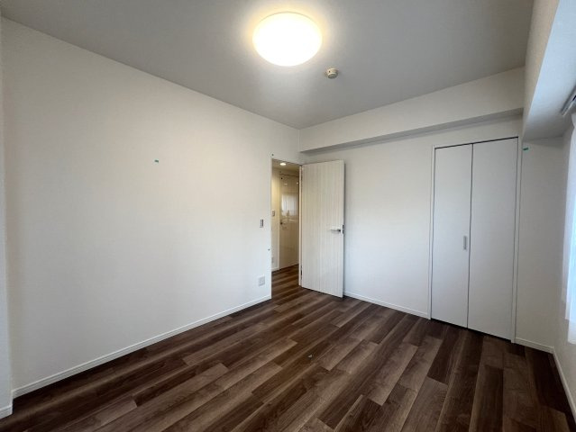 横浜駅までドアtoドア１０分！コスモ星川パークステージの洋室|洋室です