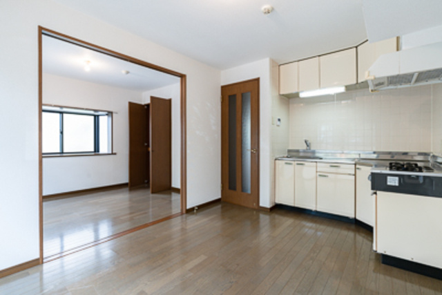 ヴェルドミール白糸台の居間・リビング|※写真は同タイプ住戸です。