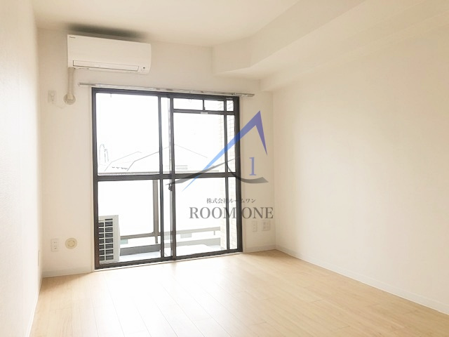 ソレイユ西六郷の居間・リビング|洋室のお部屋です。