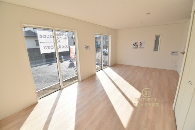 Cradlegarden　 ひたちなか市磯崎町　第3　1の前面道路含む現地写真|敷地面積約56坪。南側、道路幅約4.1メートル。日当たり良好です！気になる他の物件と合わせての現地ご案内も可能です。お気軽にお問い合わせください。

