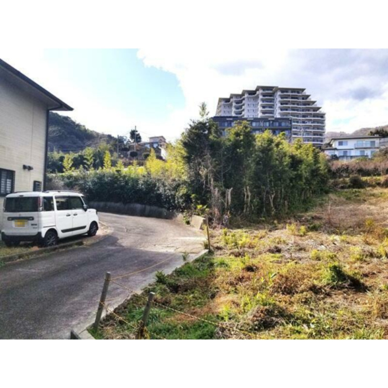 熱海市　伊豆山の前面道路含む現地写真