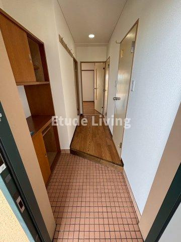 TMレジデンス朝霞台の玄関