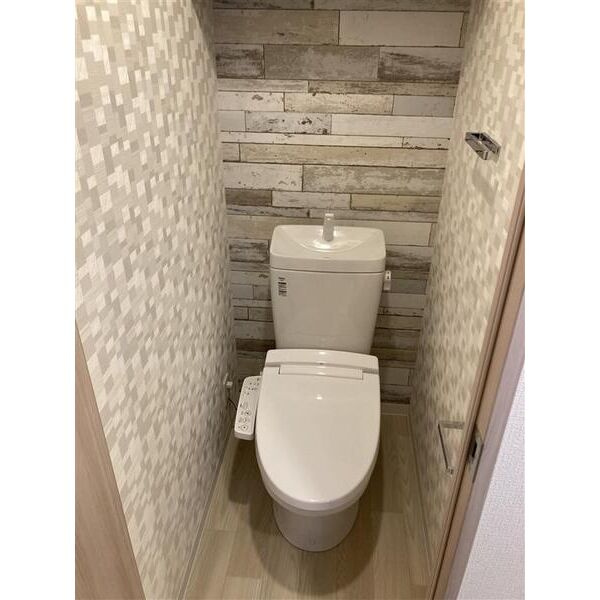 S-RESIDENCE金山altano(アルターノ)のトイレ|ゆったりとした空間のトイレです