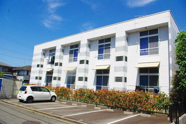 レオパレス相楽台の外観|外観は落ち着いています