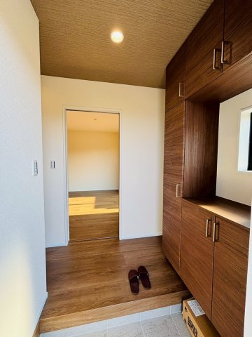 リーブルガーデン／北区鶴羽田第七／１号棟の玄関