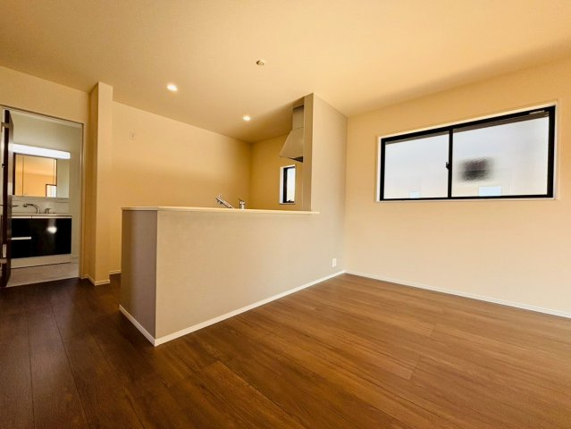 リーブルガーデン／北区鶴羽田第七／１号棟の居間・リビング