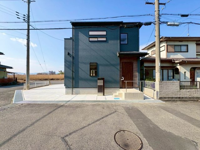 草津市橋岡町　新築戸建て