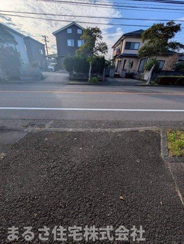 大塚台東　売地の前面道路含む現地写真
