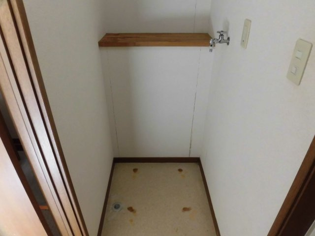 メゾン・ロールピュールの設備|室内洗濯機置き場