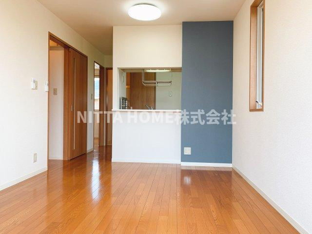 リジエール南屋敷Ⅰ・Ⅱの居間・リビング|明るいリビングです◎