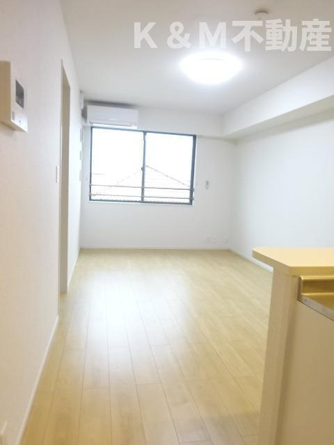 ヒルズ・コートの居間・リビング|使いやすいリビングです