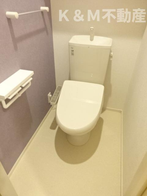 ヒルズ・コートのトイレ|落ち着いた色調のトイレです