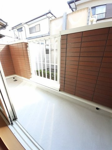 ヴィヴァーチェ　春日野　Ｄのバルコニー|開放的で明るい空間を演出してくれるバルコニーです