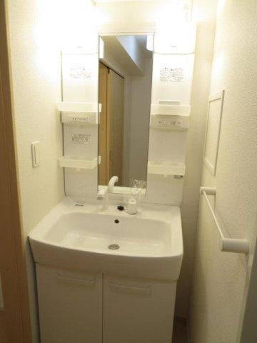 ジョイハウスの洗面所|コンパクトで使いやすい洗面所