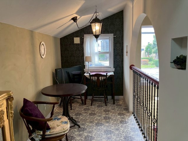 新宿テナントAのロビー|休憩スペースとしても活用可能です