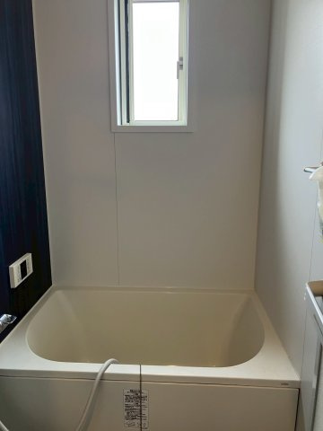 新宿テナントAの浴室|きれいなお風呂です