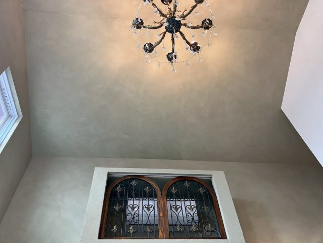 新宿テナントAの設備|高い天井となります