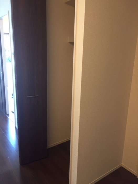 エレガンス三本木の収納