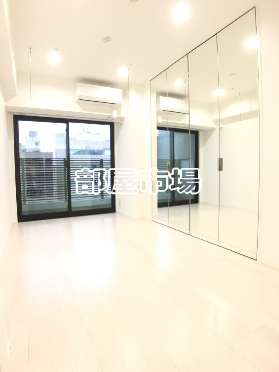 オーキッドレジデンス秋葉原の寝室