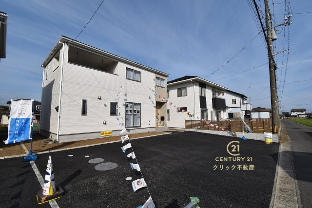 Cradlegarden　 ひたちなか市磯崎町　第3　2の駐車場|駐車場は十分なスペース。ご家族それぞれが車をご所有の場合や、来客の際も安心です。
内覧可能です。ご予約はHPから、またお電話でもお気軽にどうぞ。
