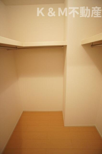 ブリッサの収納|こまごまとしたものを収納できそうですね