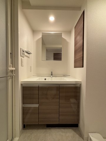 ミリアレジデンス根岸柳通りの独立洗面台