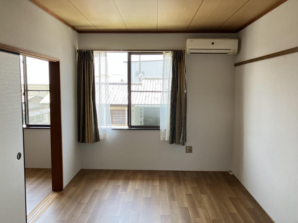 コーポアルファの居間・リビング