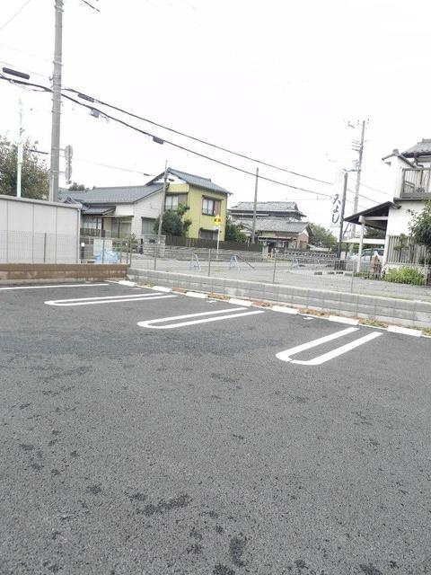メルベイユ　２の駐車場|駐車場があります