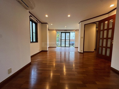 【居間・リビング】 | 鎌倉市手広2丁目貸家