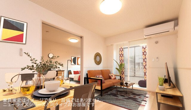 リ・ヴィラキーファＡの居間・リビング