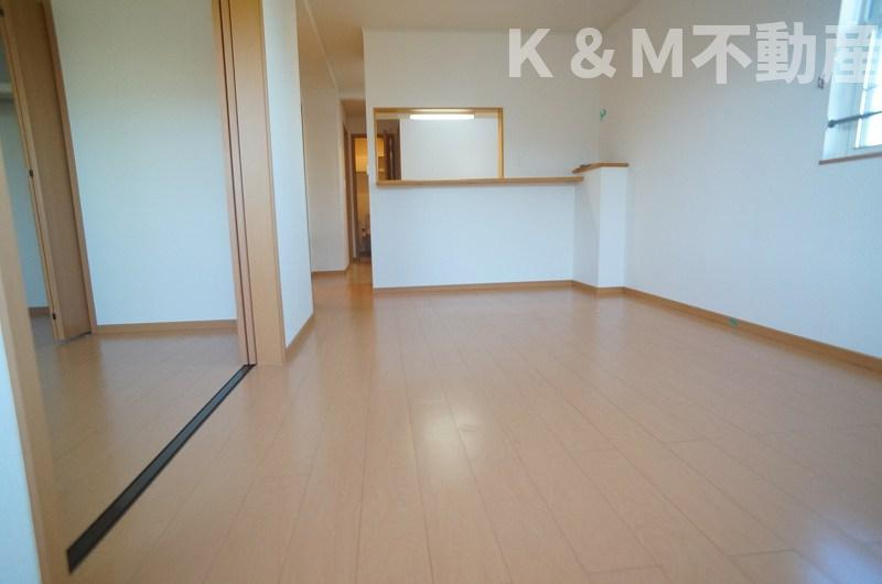 エレガント　ヒルの居間・リビング|ゆったり過ごせる居間です