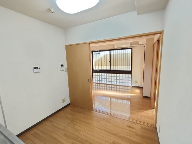 ボヌール奥戸の居間・リビング