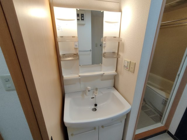 ボヌール奥戸の洗面所