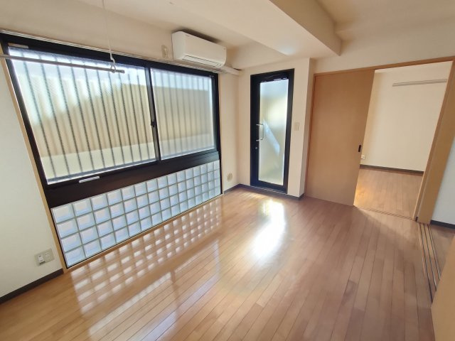 ボヌール奥戸の居間・リビング