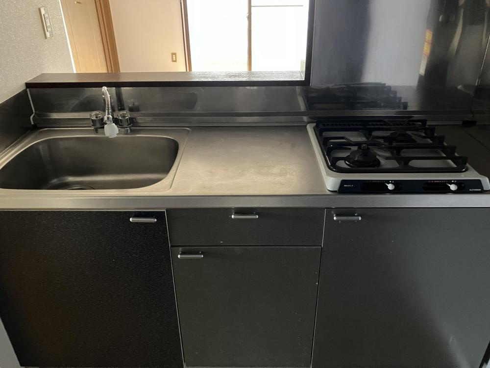 コンフォルトフミヤⅠのキッチン