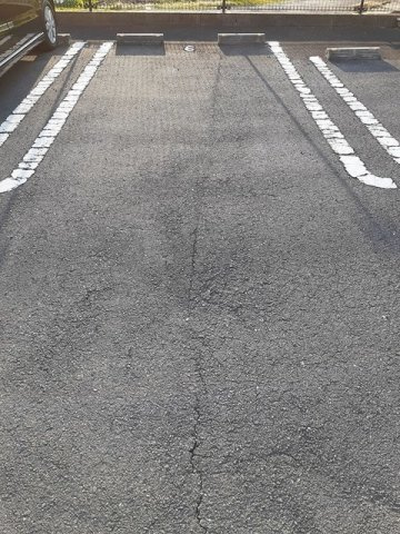 バーミィ　スクエアの駐車場|車をお持ちの方に嬉しい駐車場付きの物件です